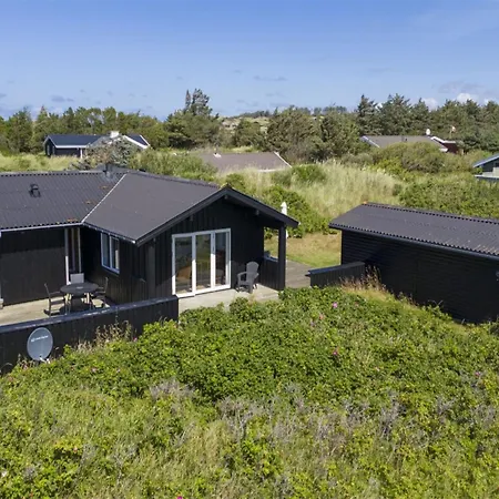 Efra - 400m From The Sea By Interhome Saltum